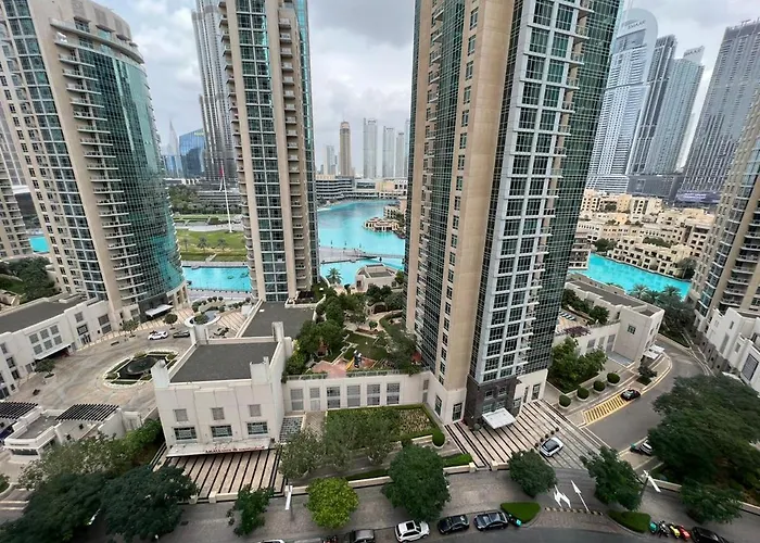 2002 Boulevard Central